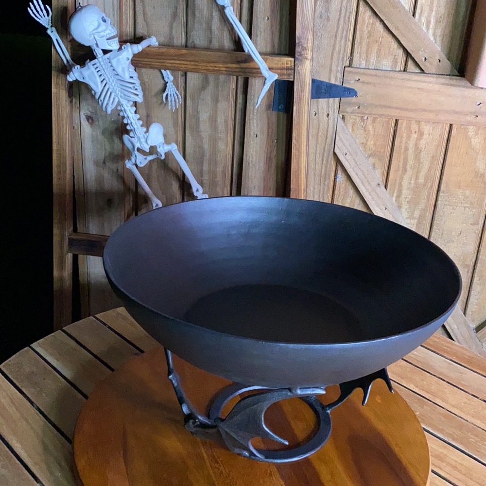 Pottery Barn Trick or Treat Bat Candy Bowl 🦇🍬🎃 - Picture 15 of 17